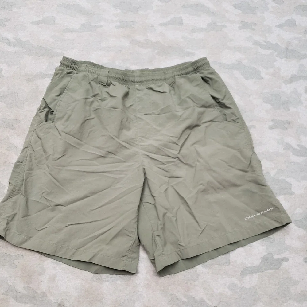 Columbia PFG Shorts Mens Medium Green Omni-Shade Drawstring Fishing Hiking Camp